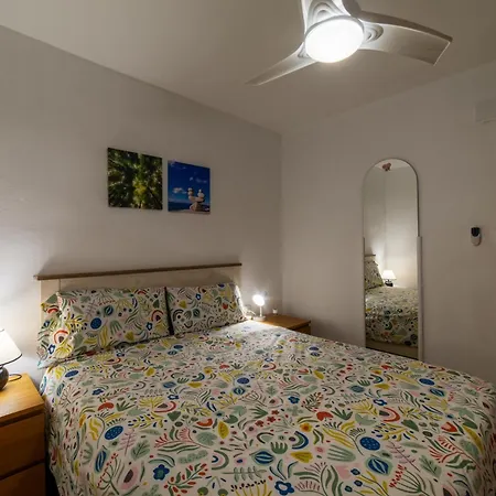 Centro-rambla Apartman *